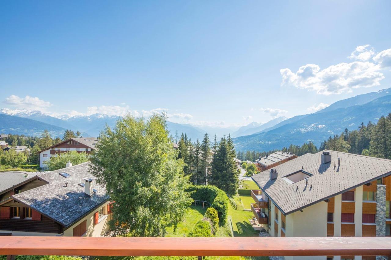 Hotel Historique Chez Elsy - Crans-Sapins Exterior photo